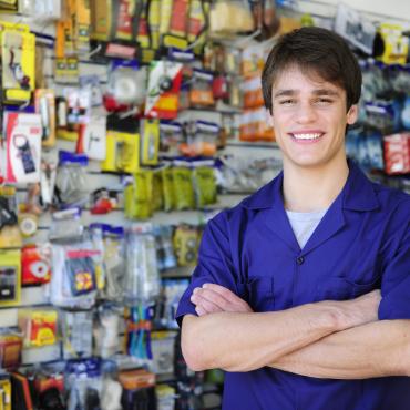 Apprentice seller in a tool shop